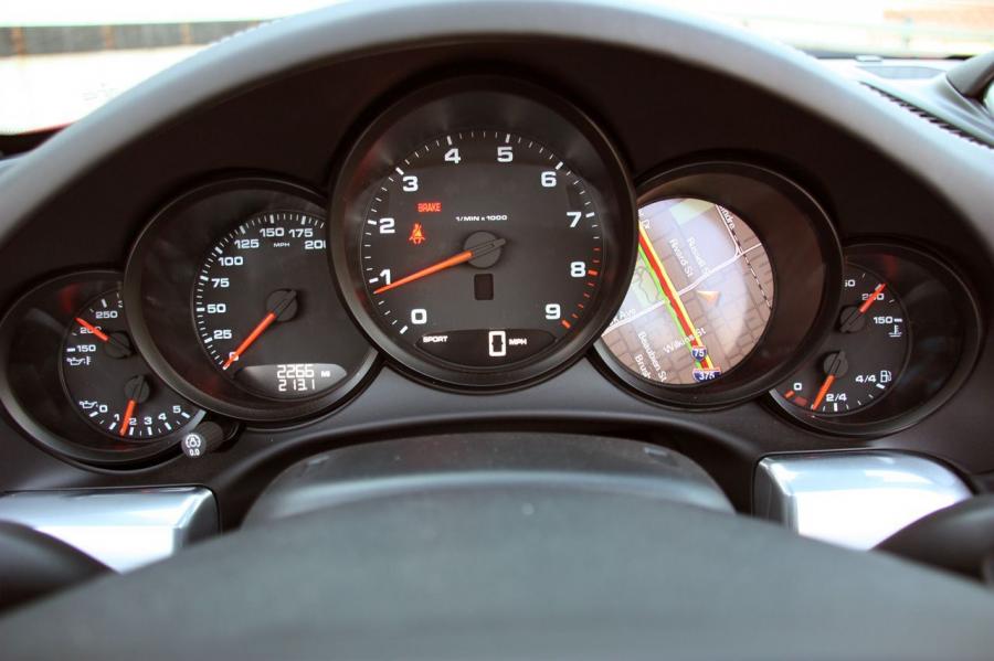  Porsche 911 Carrera Cabriolet 2012 года  (фото 13 из 19)